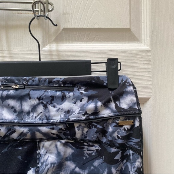 Alala Compression 7/8 Captain Tight black white tie dye leggings mesh - Picture 5 of 6